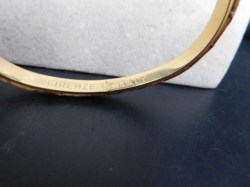 gucci beige snakeskin b